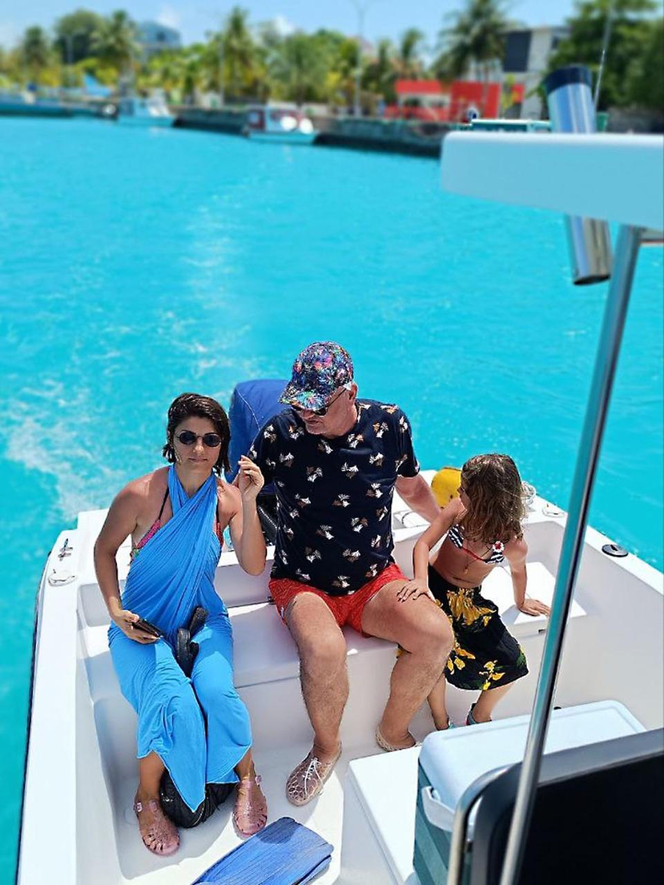 Rindali - The Speedboat From Male To The Hotel Departs At 1130 Every Monday Thursday And Saturday And From The Hotel To Male At 0630 And Five Domestic Flights Are Available Every Day Olhuveli  Exterior photo