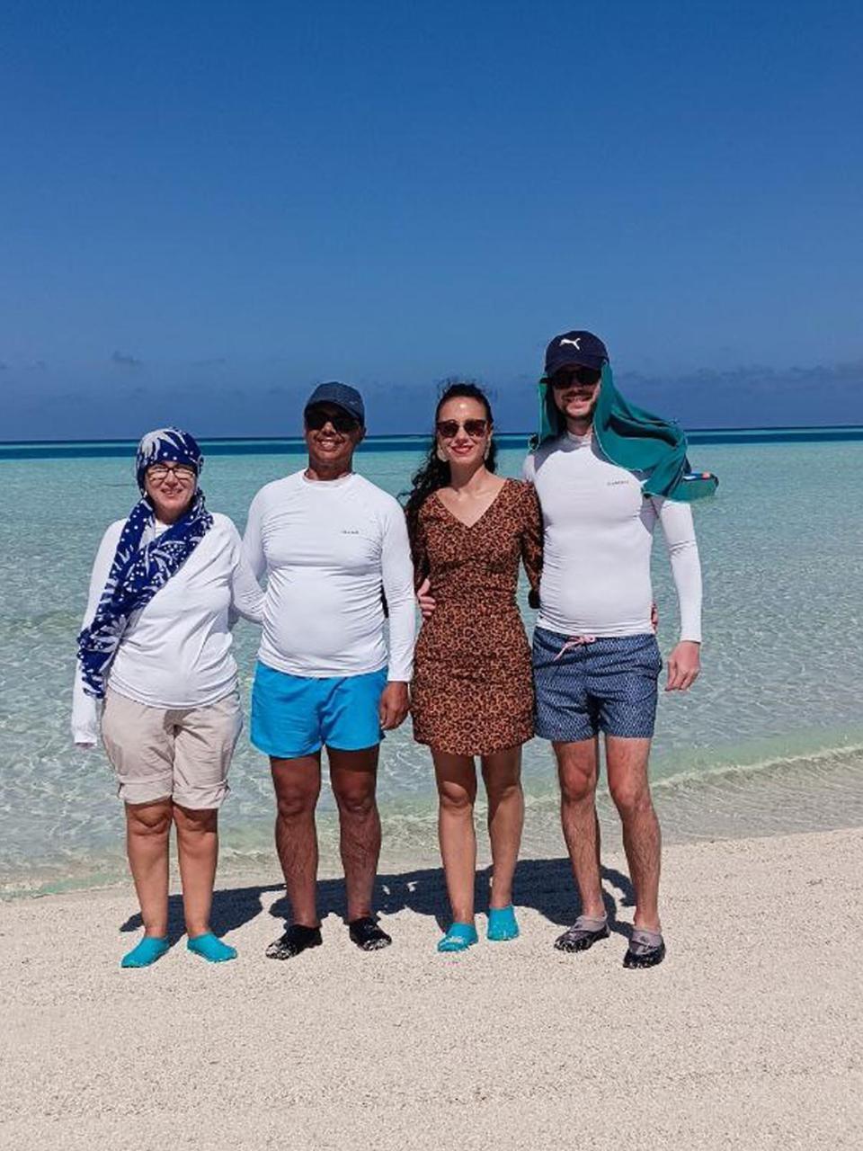 Rindali - The Speedboat From Male To The Hotel Departs At 1130 Every Monday Thursday And Saturday And From The Hotel To Male At 0630 And Five Domestic Flights Are Available Every Day Olhuveli  Exterior photo